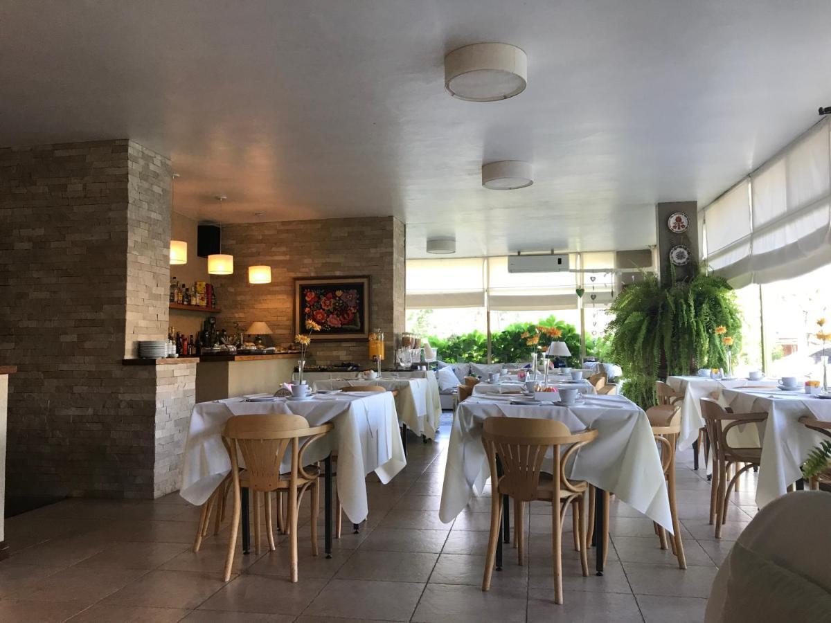 Hotel Europa Pinamar Ngoại thất bức ảnh